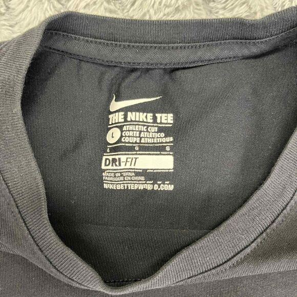 Nike Shirt Mens Large Black Athletic Cut Lebron James King Dri Fit Lion Graphic - Picture 3 of 6